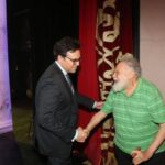 يحيى الفخراني على قدم وساق في بروفات مسرحيته «الملك لير».. تعرف على موعد العرض