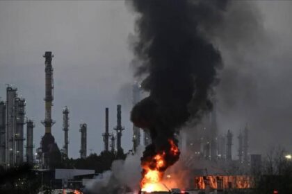 إسرائيل تعلن تدمير طائرتين حربيتين بمطار طهران.. وإيران تعلن إسقاط F-35