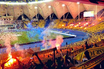 هل يُعقل أن يقود النصر من شجّع خصومه؟