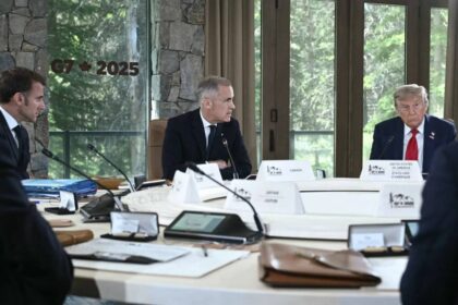 إيران تحذّر من كارثة نووية.. وترمب: على الجميع إخلاء طهران فوراً