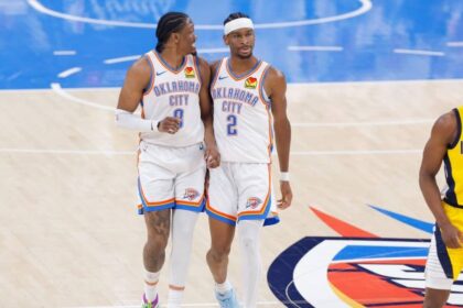 ثنائية وليامز وجيلجوس-ألكسندر تضع ثاندر على أعتاب لقب NBA