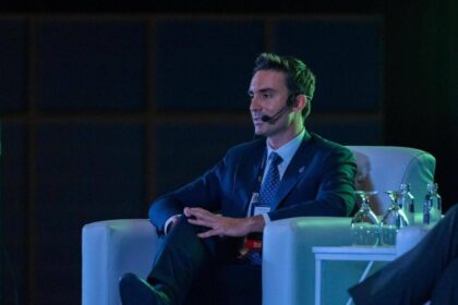 السكيت بديلاً للجمعان