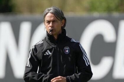 باليرمو يمنح إنزاغي مهمة الصعود إلى الكالتشيو