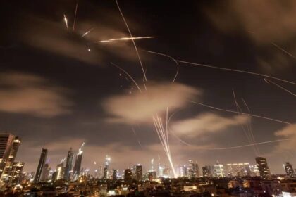 وتيرة هجمات إيران تتراجع.. وتكلفة الدفاع تقلق إسرائيل