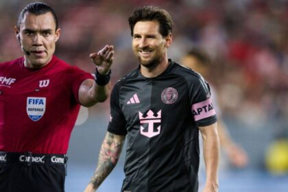 حكم «قميص ميسي» يدير قمة المنتخب السعودي أمام أمريكا!