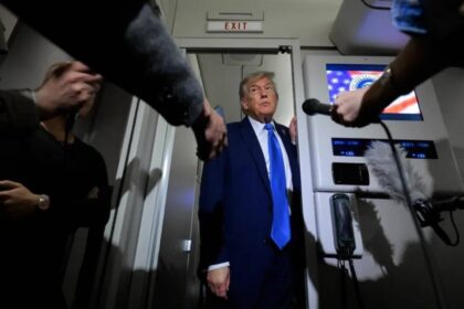 «وول ستريت»: ترمب وافق على مهاجمة إيران دون إصدار أمر تنفيذ