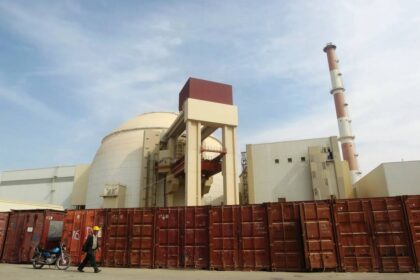 روسيا تطالب إسرائيل بوقف قصف المفاعلات النووية الإيرانية