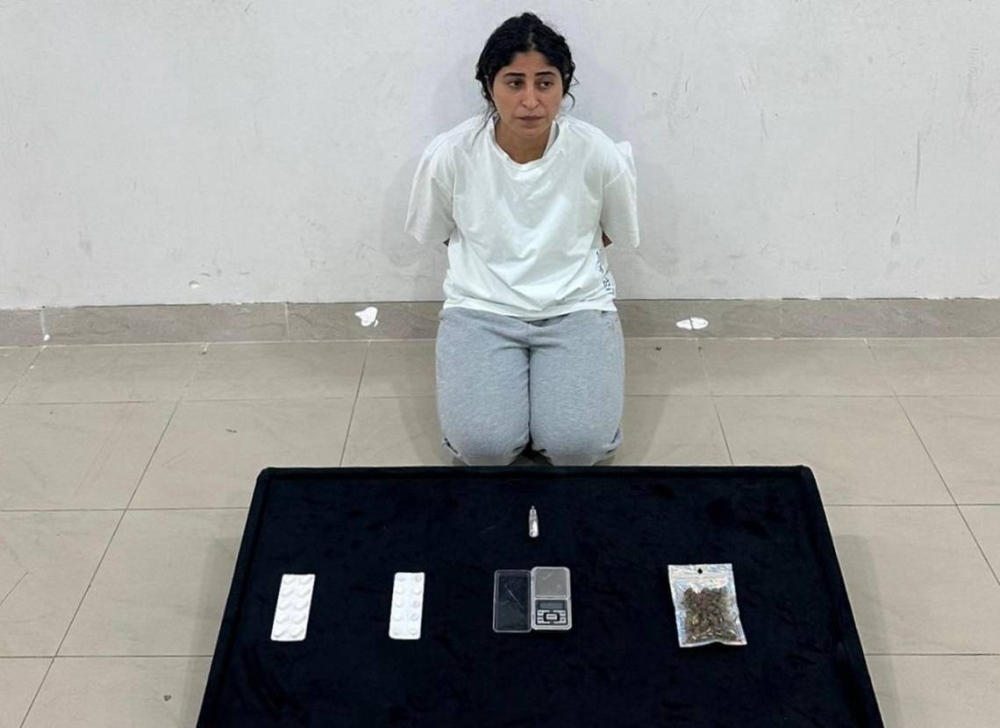 الكويت: توقيف الفنانة شجون الهاجري بتهمة حيازة مخدرات الكويت: توقيف الفنانة شجون الهاجري بتهمة حيازة مخدرات