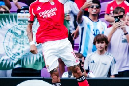 «بنفيكا» يتنزه في شباك «أوكلاند»