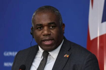 وزير الخارجية البريطاني: على لبنان البقاء خارج الحرب