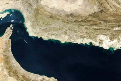 بعد موافقة البرلمان.. هل تغلق إيران مضيق هرمز؟