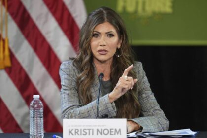 بعد ضرب إيران بـ «قنبلة اختراق المخابئ».. أمريكا تتحوّط «سيبرانياً»