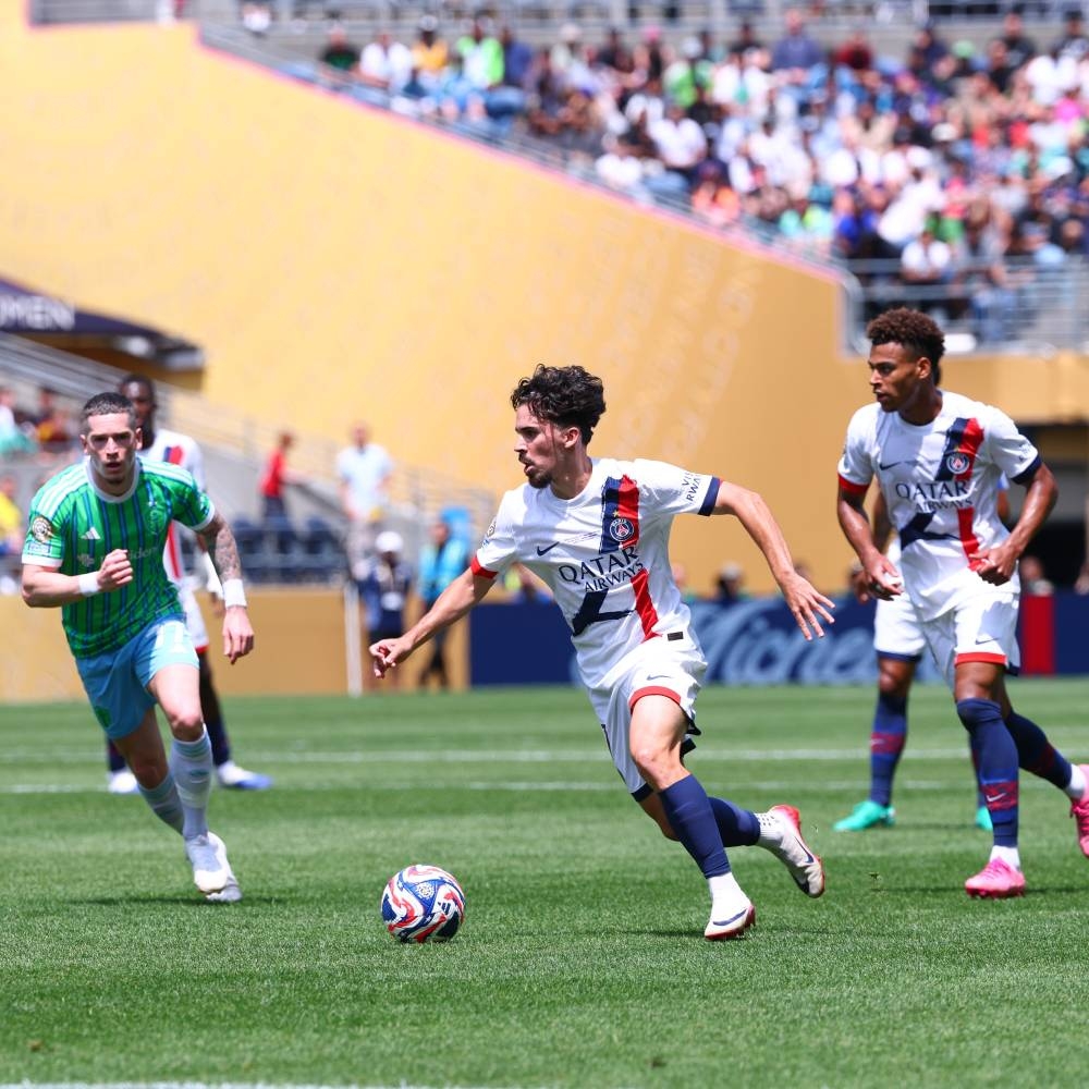 «أتلتيكو مدريد» يودع المونديال.. وباريس سان جيرمان يتأهل برفقة بوتافوجو «أتلتيكو مدريد» يودع المونديال.. وباريس سان جيرمان يتأهل برفقة بوتافوجو