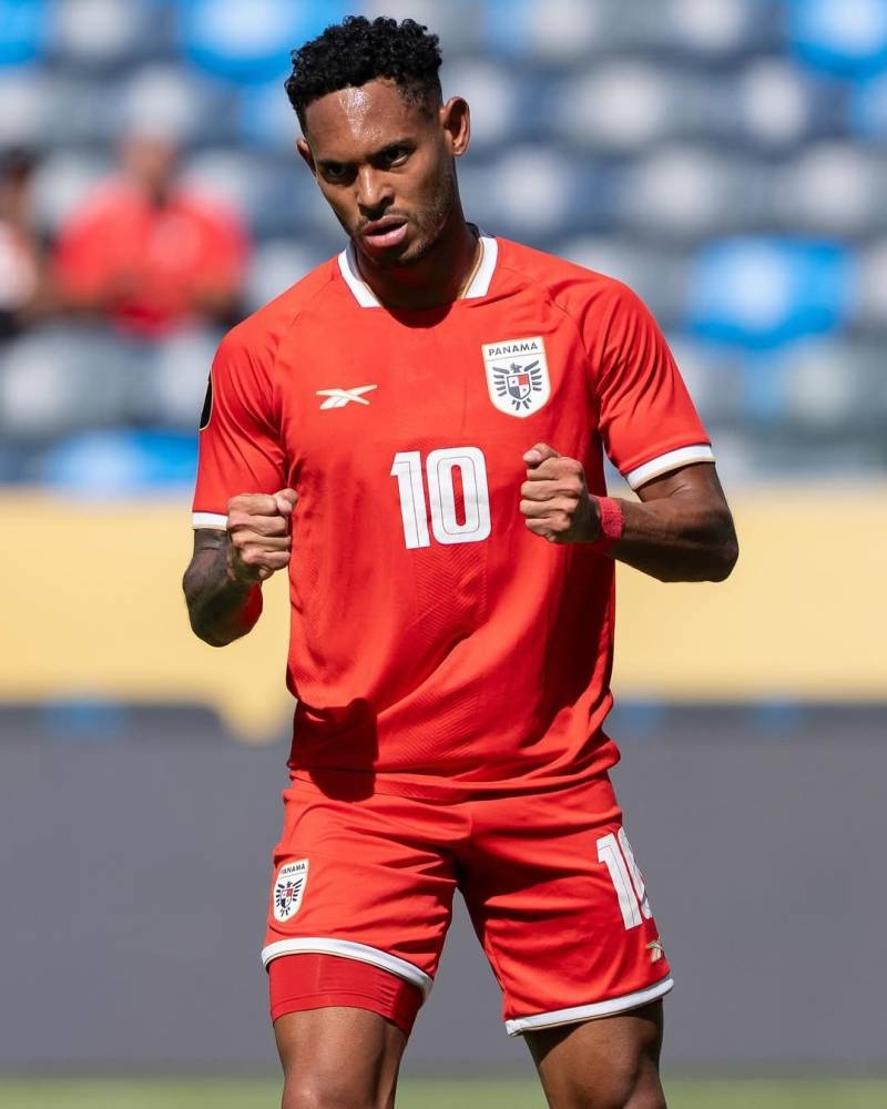 هاتريك «إسماعيل دياز» يخرج جامايكا من الكأس الذهبية