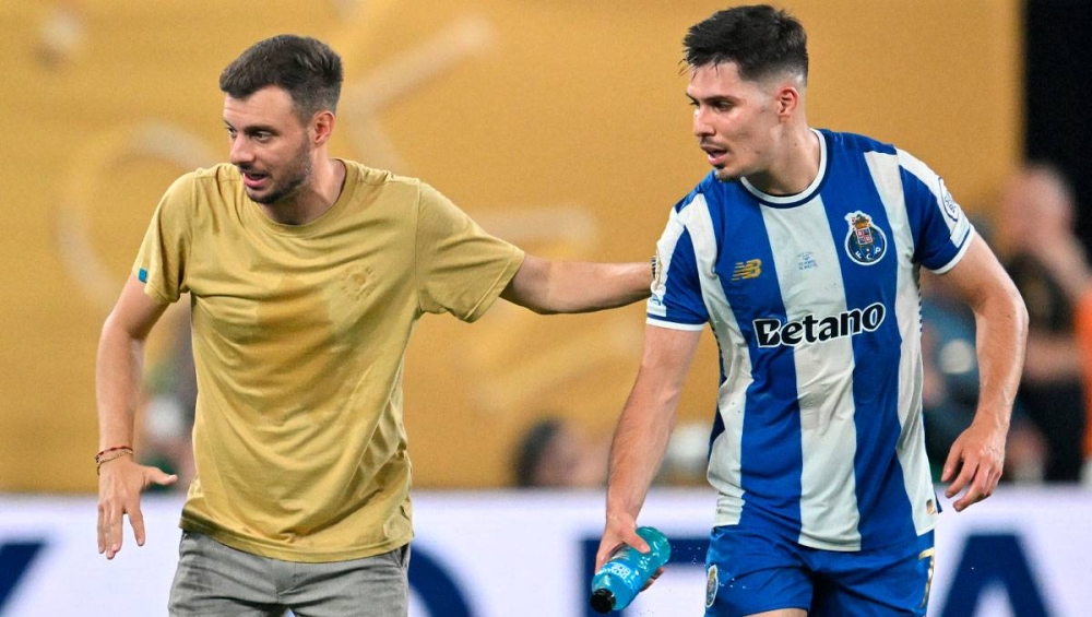 الفشل المونديالي يُطيح بـ«أنسيلمي»