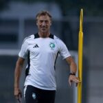 رينارد يبحث عن انتصار تاريخي للمنتخب السعودي أمام المكسيك