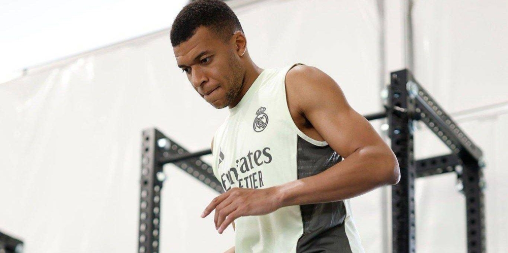 ما سبب فقدان مبابي 5 كيلو من وزنه؟ ما سبب فقدان مبابي 5 كيلو من وزنه؟