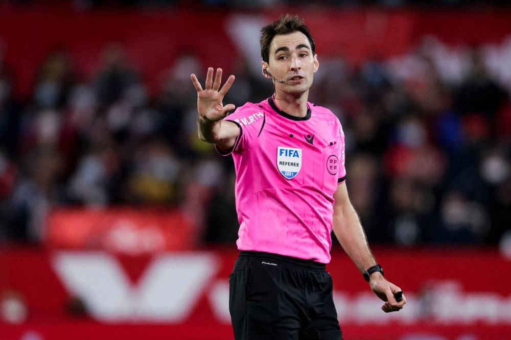 إقالات بالجملة لمسؤولي التحكيم في إسبانيا