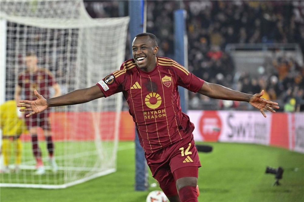 رئيس لانس يكشف لـ«عكاظ» حقيقة تقديم عرض لضم سعود عبدالحميد رئيس لانس يكشف لـ«عكاظ» حقيقة تقديم عرض لضم سعود عبدالحميد