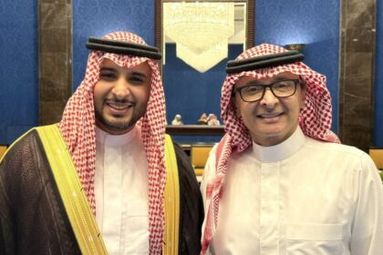عبدالمجيد عبدالله يزف نجله في البحرين.. ويشكر جمهوره