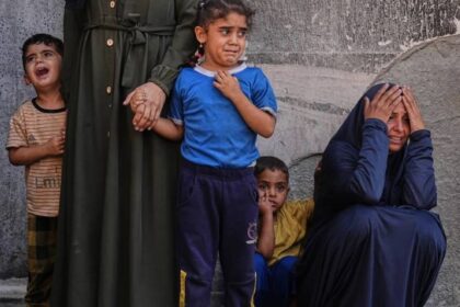 إسرائيل تأمر بإخلاء مناطق جديدة في غزة.. ومصر تحذّر