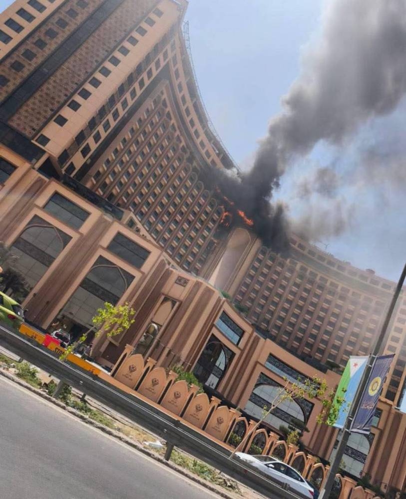 كارثة في بغداد.. حريق يلتهم «قلب العالم» بعد شهرين من افتتاحه كارثة في بغداد.. حريق يلتهم «قلب العالم» بعد شهرين من افتتاحه