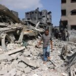 إنذار بالإخلاء.. إسرائيل تطالب أهالي غزة بالنزوح جنوباً