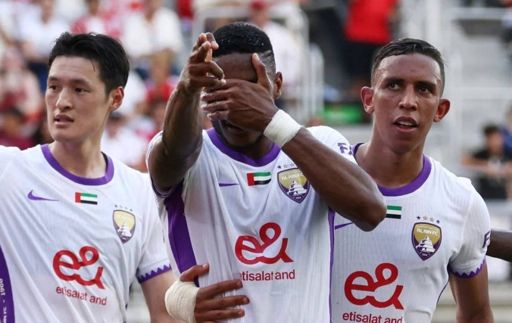 الضرائب الأمريكية تقتطع 39% من مكافآت العين الإماراتي