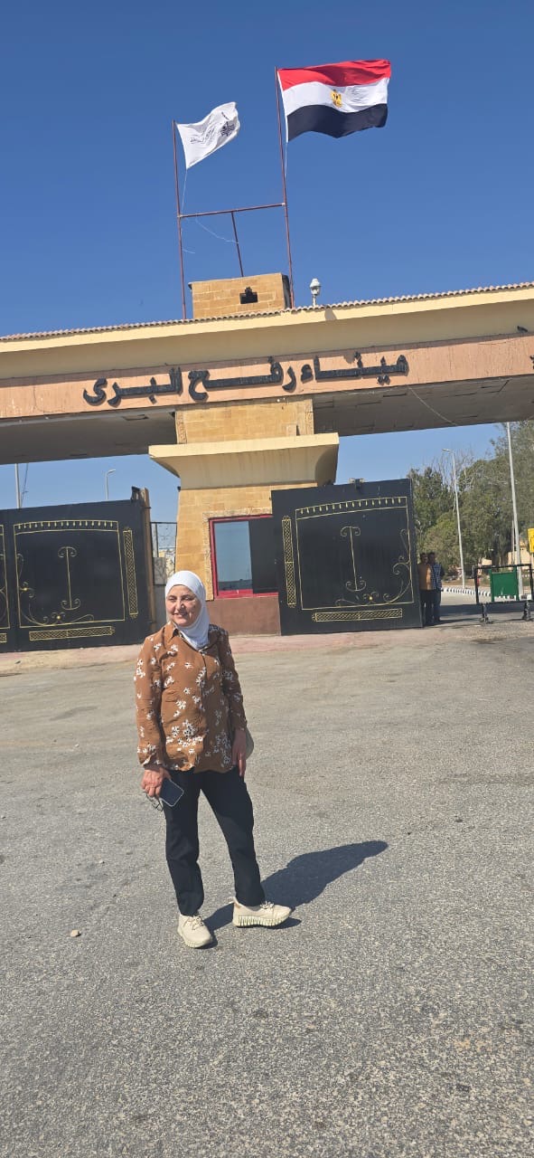 العين بركات من رفح: ننحني إجلالاً لصمود أهل غزة العين بركات من رفح: ننحني إجلالاً لصمود أهل غزة