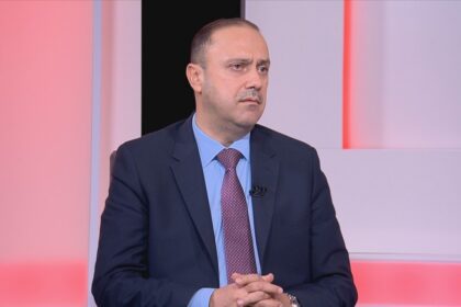 المومني: علاقات الأردن مع الكويت مبنية على التفاهم المشترك ودعم الاستقرار الإقليمي