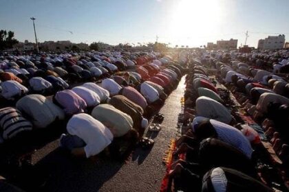 الأردنيون يؤدون صلاة عيد الأضحى في مختلف مصليات المملكة