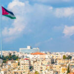 طقس حار نسبيا في اغلب المناطق حتى السبت