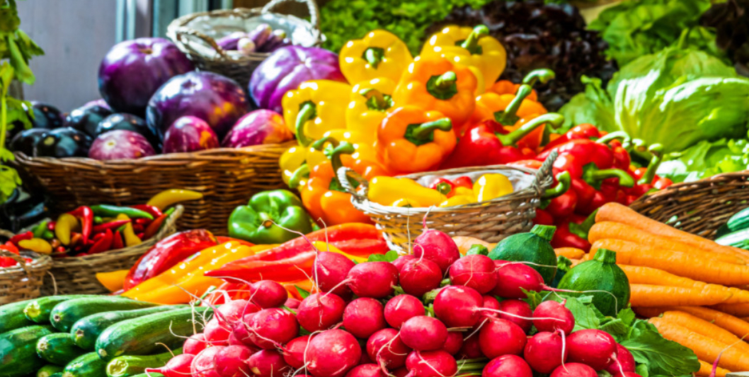 3369 طنا من الخضار والفواكه ترد للسوق المركزي اليوم