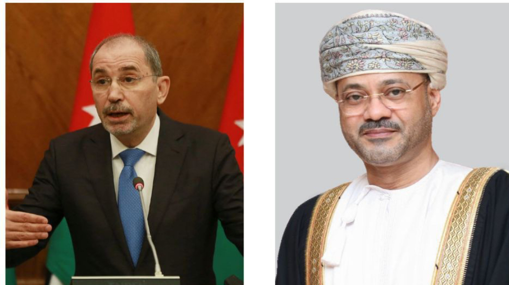 وزير الخارجية ونظيره العماني يؤكدان خطورة استمرار التصعيد بالمنطقة وزير الخارجية ونظيره العماني يؤكدان خطورة استمرار التصعيد بالمنطقة