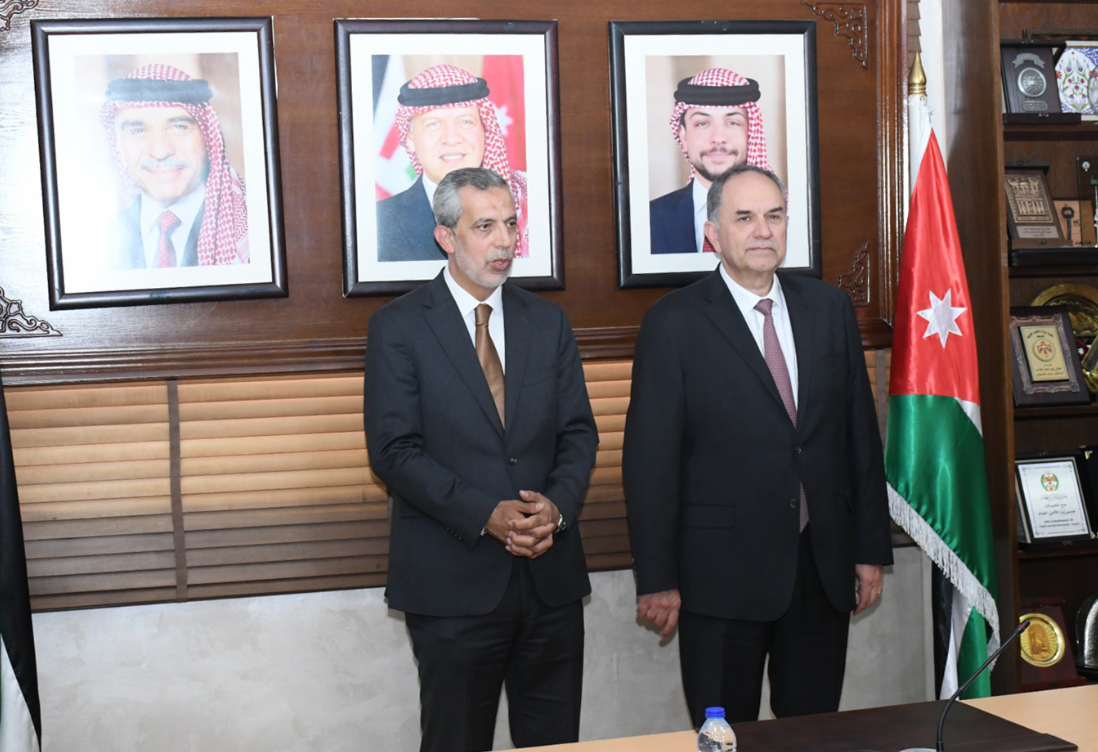 73 محاميا جديدا يؤدون اليمين القانونية أمام وزير العدل 73 محاميا جديدا يؤدون اليمين القانونية أمام وزير العدل