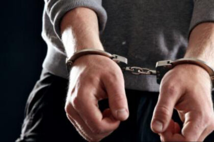 توقيف شخصين تشاجرا داخل محكمة