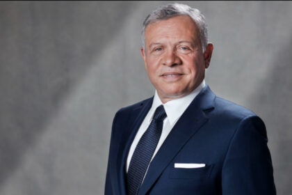 الملك وسلطان عُمان يبحثان سبل التوصل للتهدئة الشاملة في الإقليم