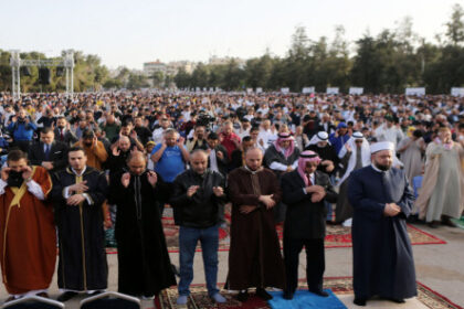 “الأوقاف” تحدد موعد صلاة العيد وأماكن المصليات
