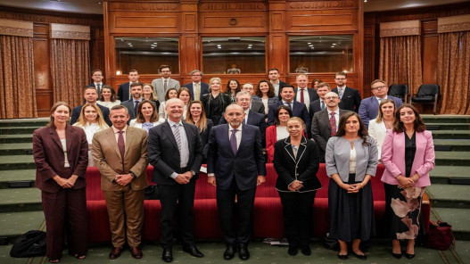 وزير الخارجية يبحث علاقات الشراكة الاستراتيجية مع حلف الناتو وزير الخارجية يبحث علاقات الشراكة الاستراتيجية مع حلف الناتو