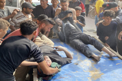 استشهاد 10 فلسطينيين على الأقل بقصف خيمة نازحين غربي خان يونس​ 