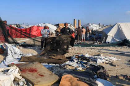 استشهاد 10 فلسطينيين على الأقل بغارات إسرائيلية على قطاع غزة​ 
