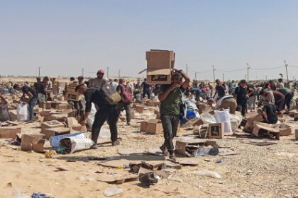 الأونروا: الناس جياع في غزة اجبروا على الزحف على الأرض وسط إطلاق نار كثيف​ 