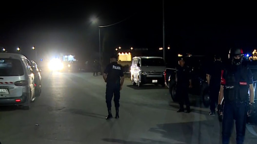 سقوط شظايا في الطرة بلواء الرمثا جراء انفجار طائرة مسيرة سقوط شظايا في الطرة بلواء الرمثا جراء انفجار طائرة مسيرة