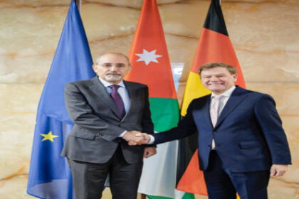 وزير الخارجية يجري مباحثات موسعة مع نظيره الألماني في برلين