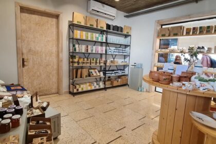 دكان الطبيعة في محمية عجلون ملتقى للبيئة بالحرف المحلية