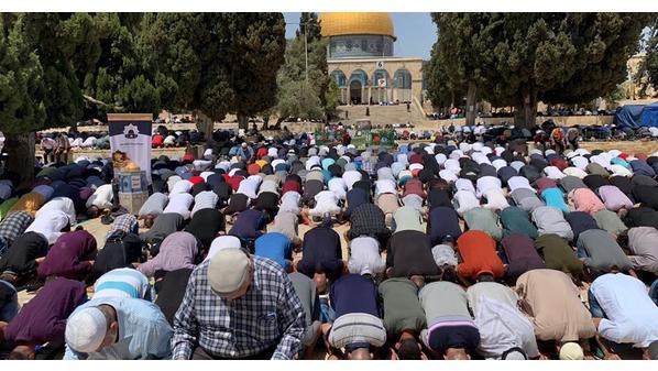 45 ألفا يؤدون صلاة الجمعة في المسجد الأقصى​ 