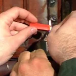 بعد وفاة 7 أشخاص… إيقاف 3 مصانع لمادة الميثانول