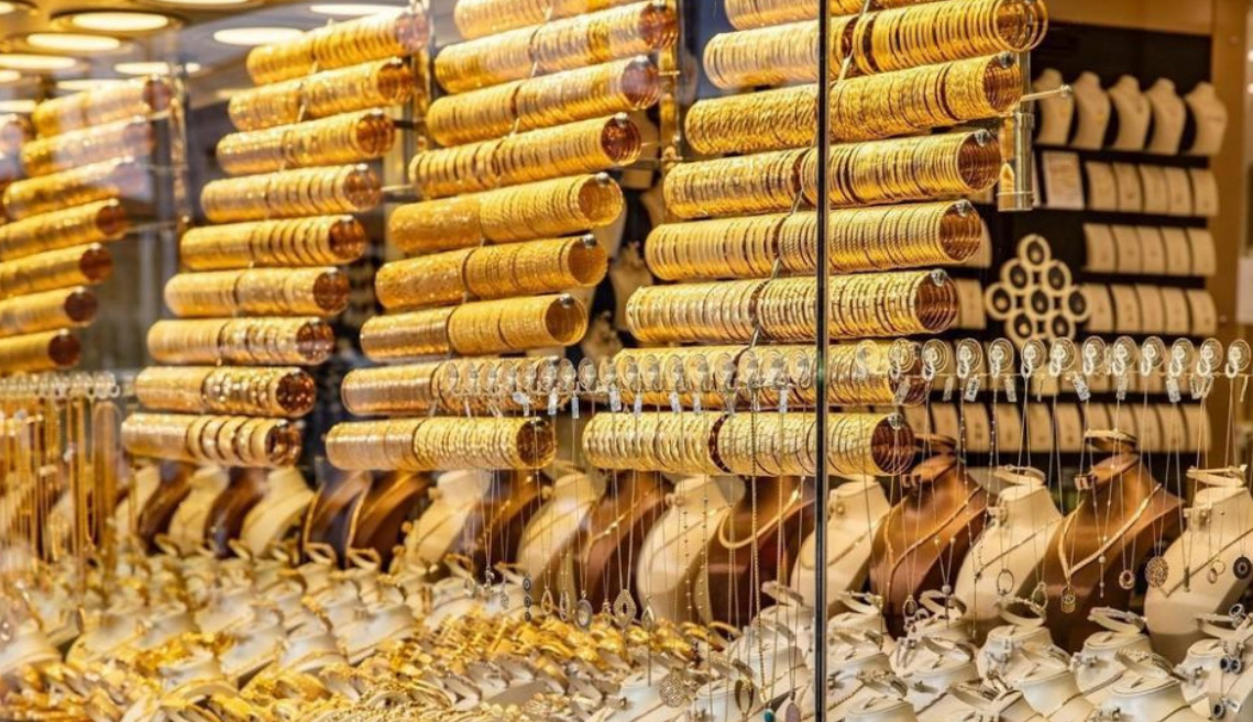 67.7 دينارا سعر الذهب عيار 21 بالأسواق 67.7 دينارا سعر الذهب عيار 21 بالأسواق