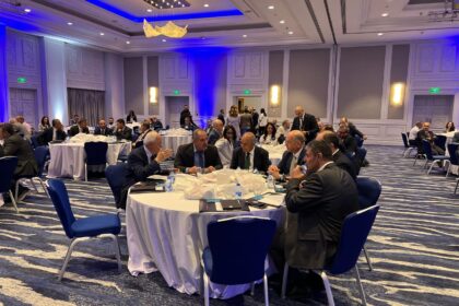 “إنتاج” تعقد جلسة حوارية مع وزير التعليم العالي لبحث مواءمة التعليم مع سوق العمل