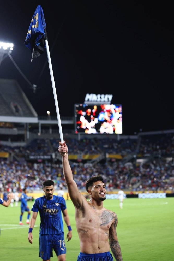 تركي آل الشيخ بعد إقصاء السيتي: «الهلال وصيف العالم وزعيم نص الأرض»